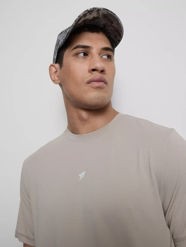 Camiseta deportiva de manga corta