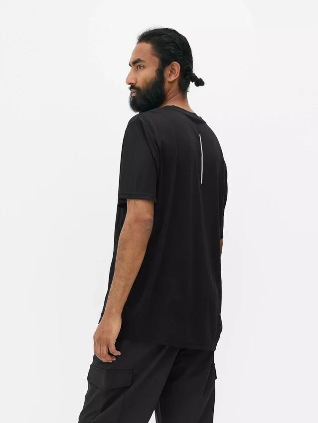 Camiseta deportiva de manga corta