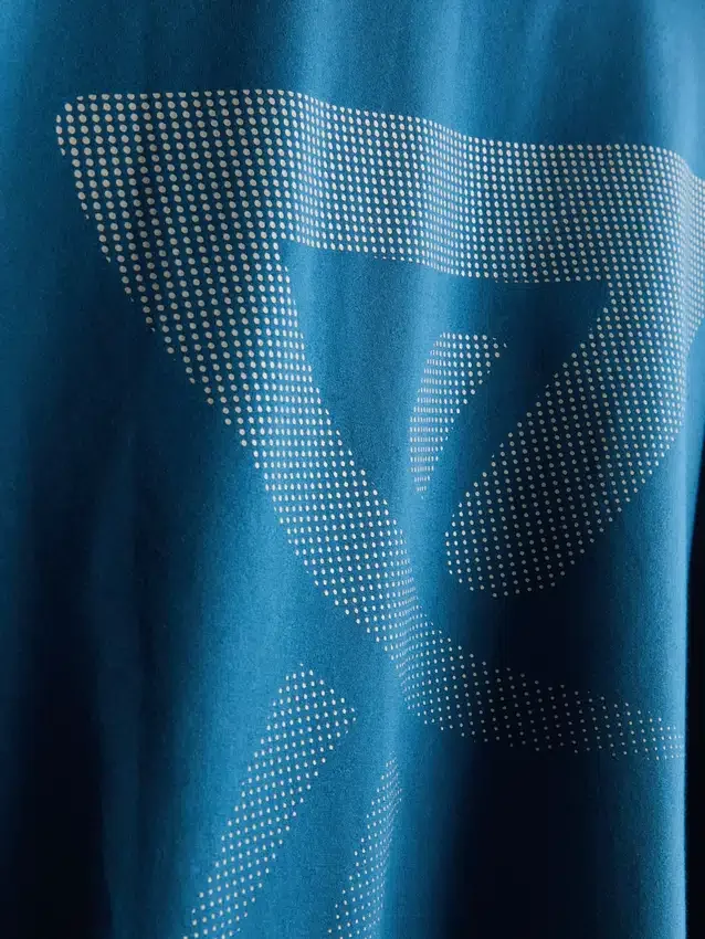Camiseta deportiva de manga corta