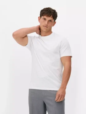 Camiseta elástica de corte ajustado
