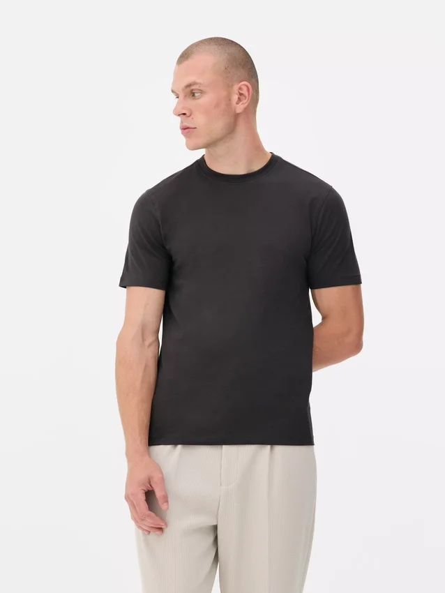 Camiseta elástica de corte ajustado