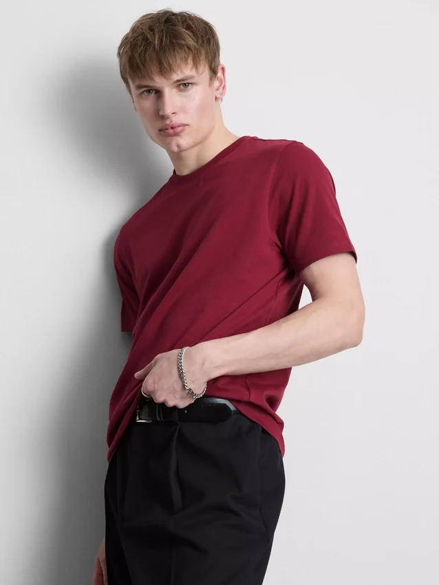 Camiseta elástica de corte ajustado
