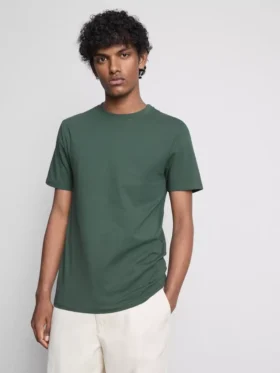 Camiseta elástica de corte ajustado