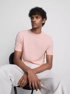 Camiseta elástica de corte ajustado