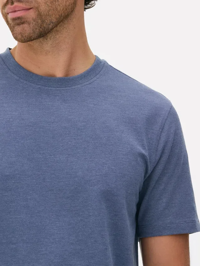 Camiseta elástica de corte ajustado