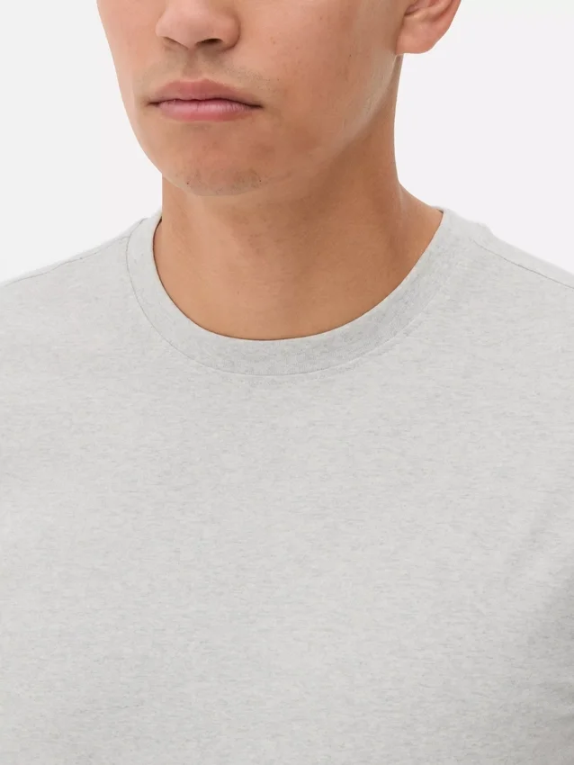Camiseta elástica de corte ajustado
