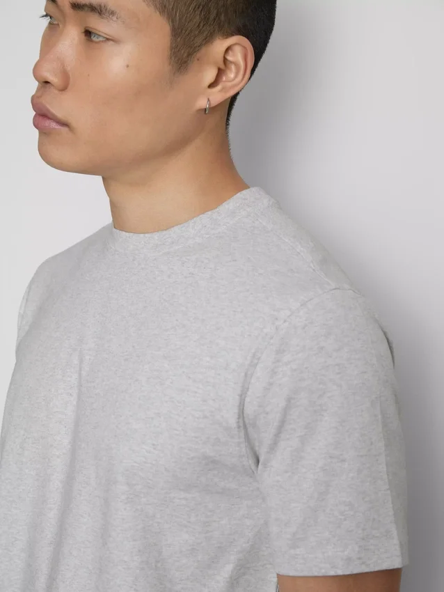 Camiseta elástica de corte ajustado