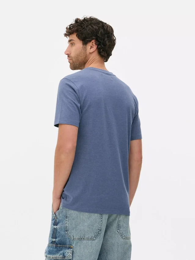 Camiseta elástica de corte ajustado