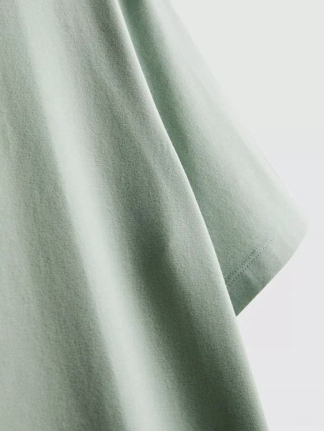 Camiseta elástica de corte ajustado