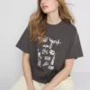 Camiseta gráfica de algodón de corte recto