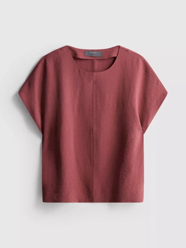 Camiseta holgada de cuello redondo con ventilación