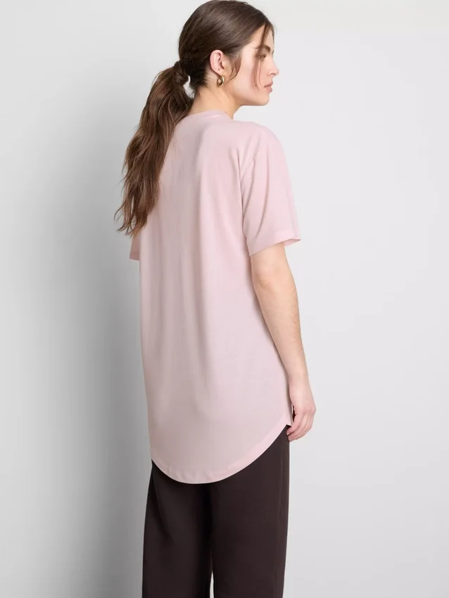 Camiseta larga de cuello redondo