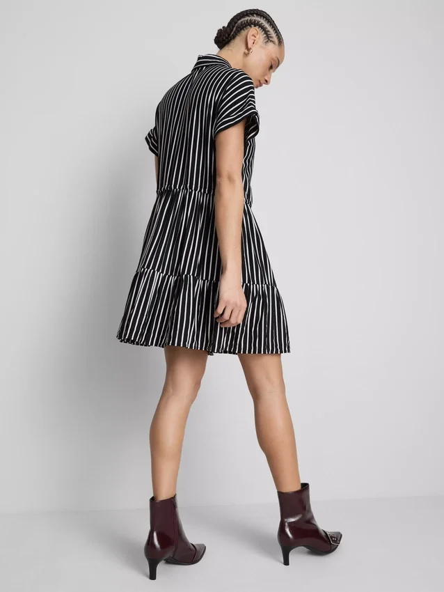 Camiseta mini a rayas con volantes