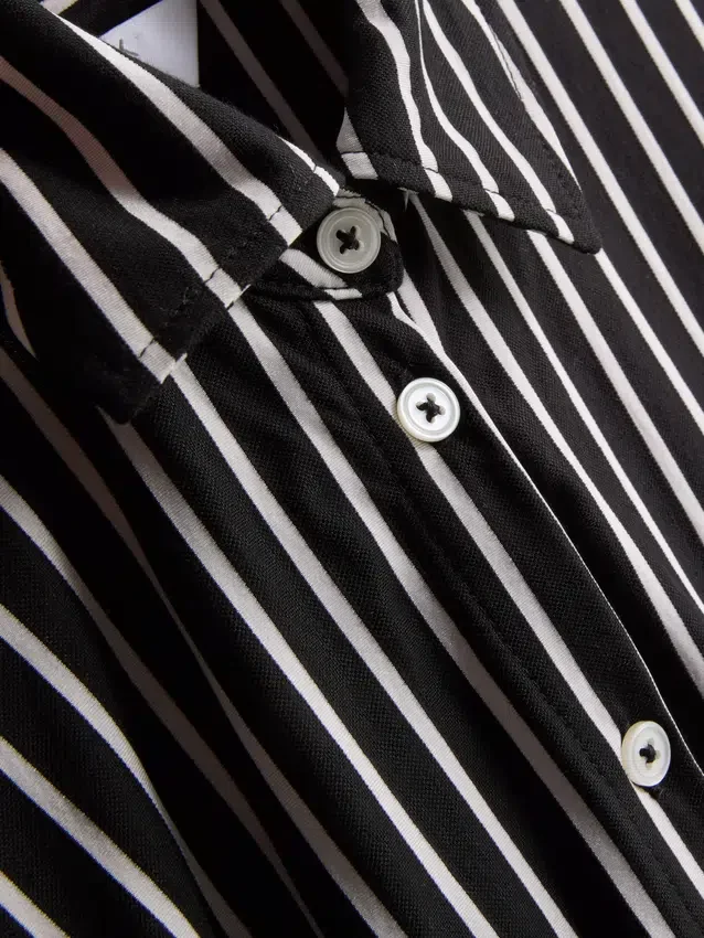 Camiseta mini a rayas con volantes