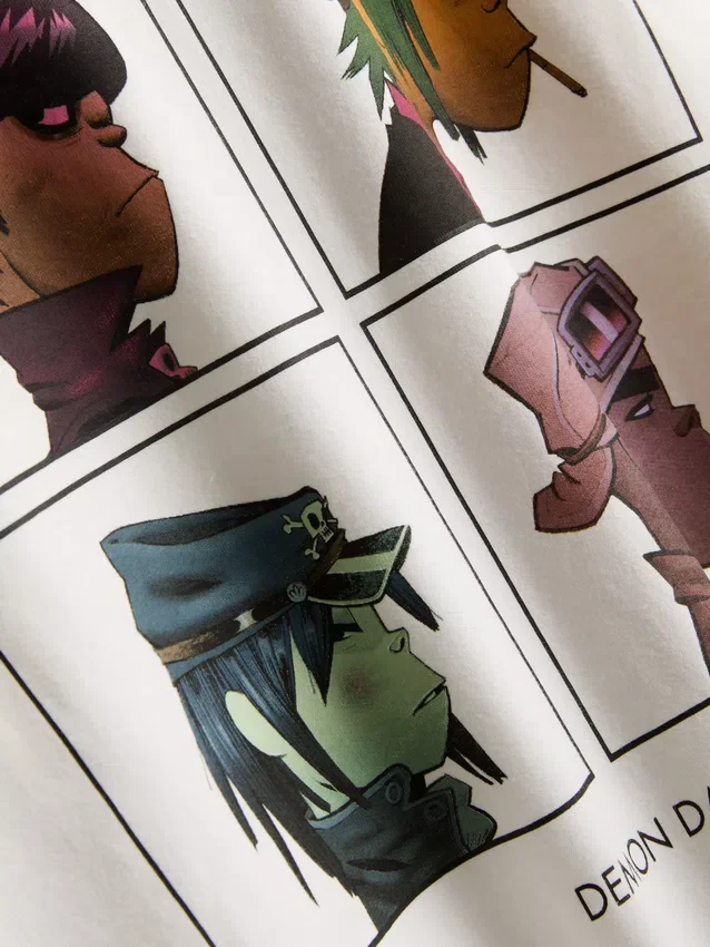 Camiseta musical holgada con diseño de Gorillaz