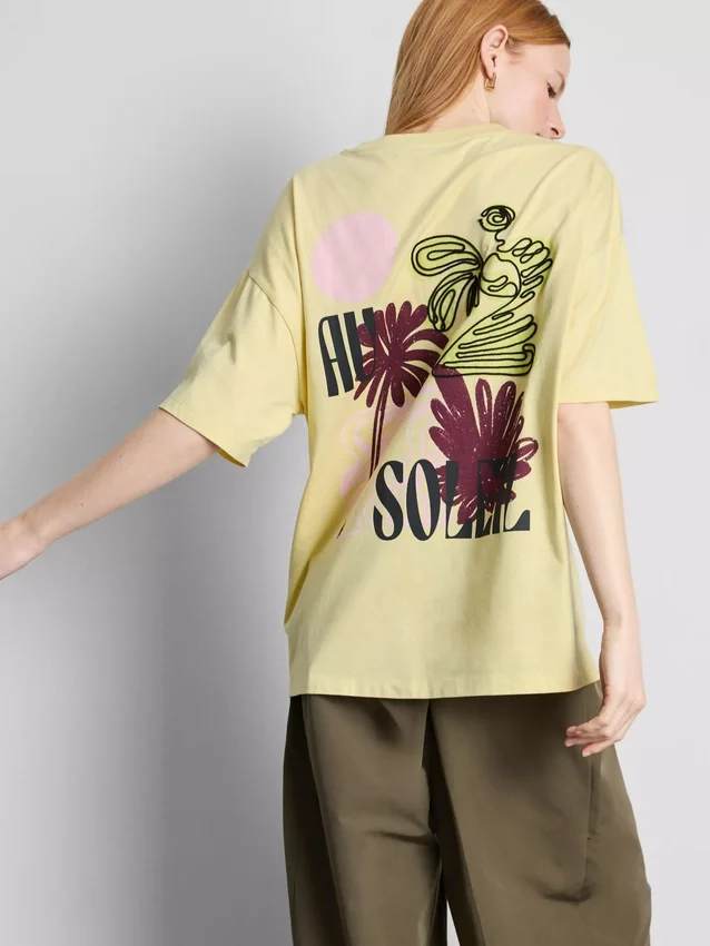 Camiseta oversize de algodón estilo boyfriend con estampado