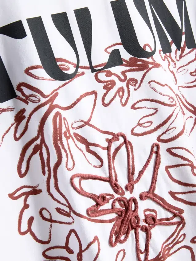 Camiseta oversize de algodón estilo boyfriend con estampado