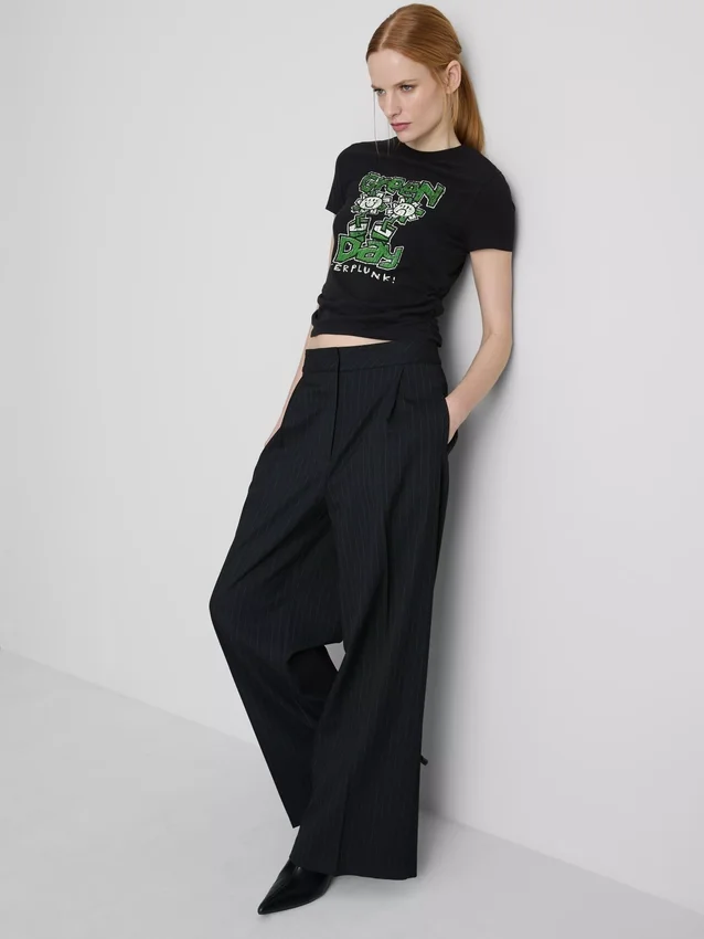 Camiseta para bebé con fruncidos «Green Day», con alto porcentaje de algodón