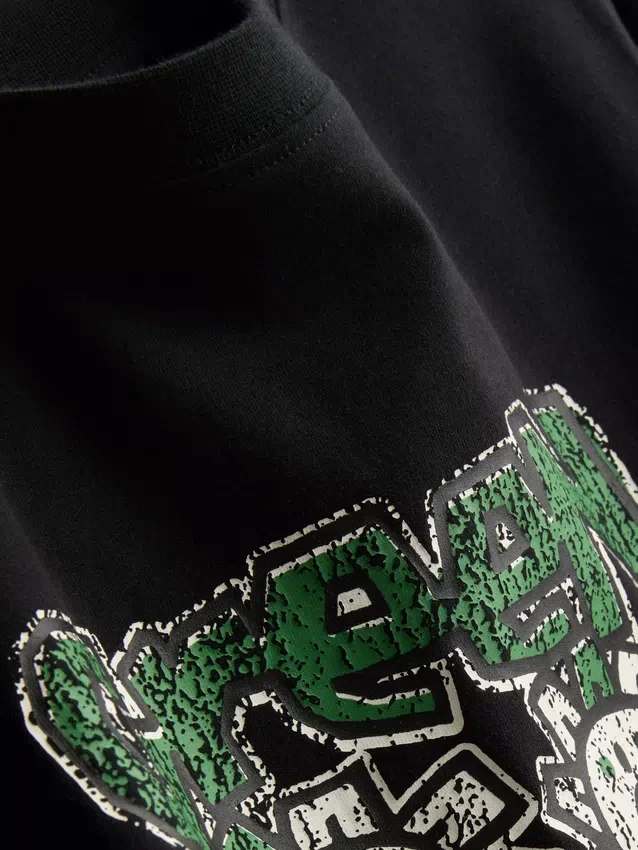 Camiseta para bebé con fruncidos «Green Day», con alto porcentaje de algodón