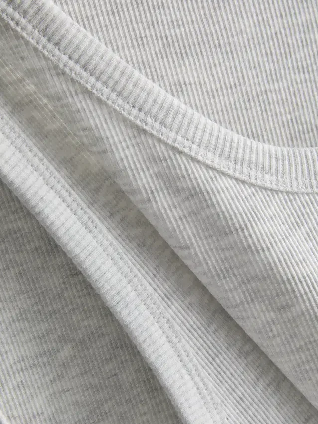 Camiseta sin mangas acanalada