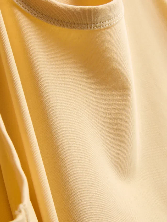 Camiseta sin mangas con cuello redondo y espalda nadadora
