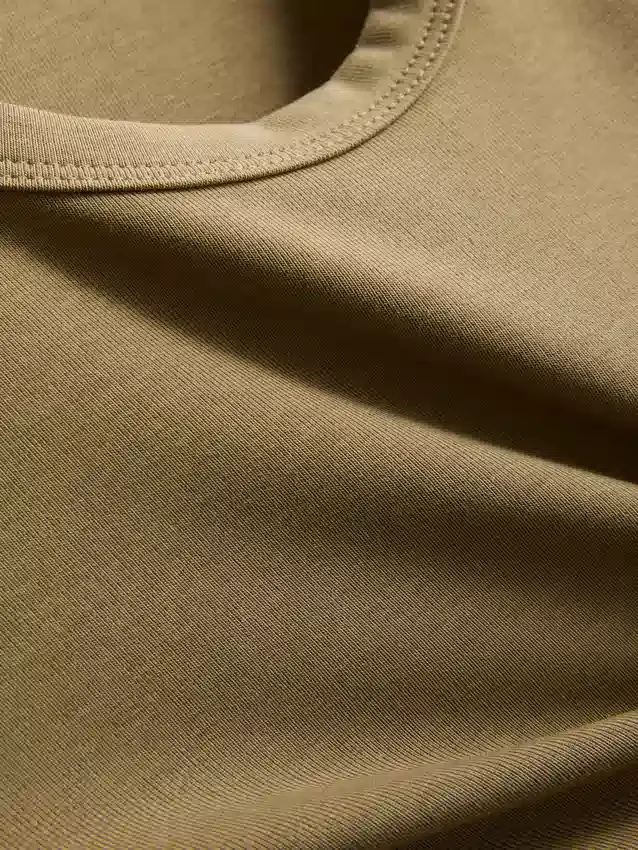 Camiseta sin mangas con cuello redondo y espalda nadadora