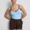 Camiseta sin mangas con escote corazón de alto contenido de algodón