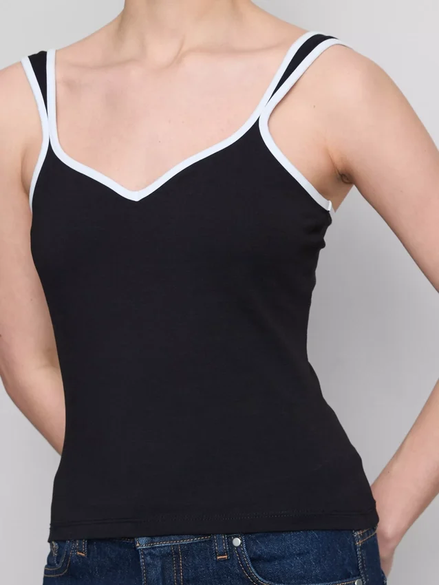 Camiseta sin mangas con escote corazón de alto contenido de algodón