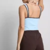 Camiseta sin mangas con escote corazón de alto contenido de algodón