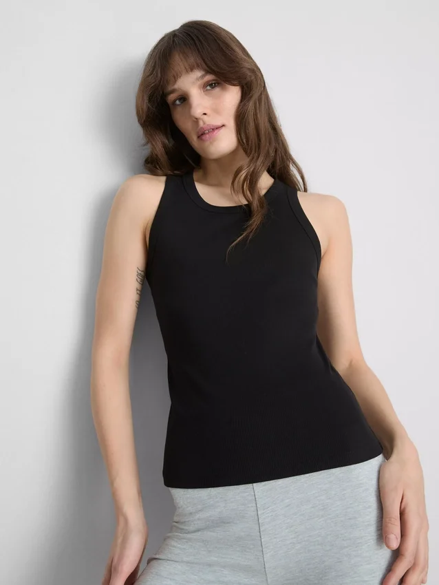 Camiseta sin mangas con espalda en forma de «U» y tejido acanalado, con alto contenido de algodón