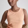Camiseta sin mangas con espalda en forma de «U» y tejido acanalado con alto contenido de algodón