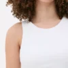 Camiseta sin mangas con espalda nadadora y canalé
