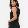 Camiseta sin mangas con espalda nadadora y canalé