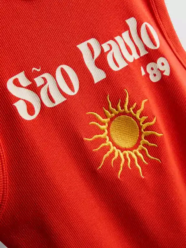 Camiseta sin mangas con estampado gráfico y tejido acanalado, con alto contenido de algodón