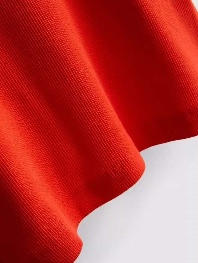 Camiseta sin mangas con estampado gráfico y tejido acanalado, con alto contenido de algodón