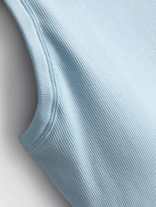 Camiseta sin mangas con sujetador incorporado de canalé