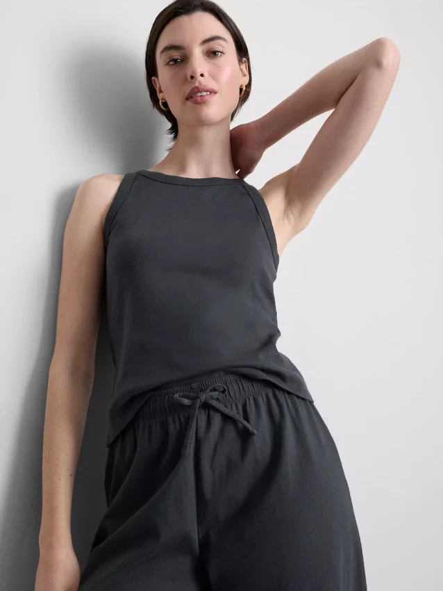 Camiseta sin mangas de algodón con espalda en forma de U