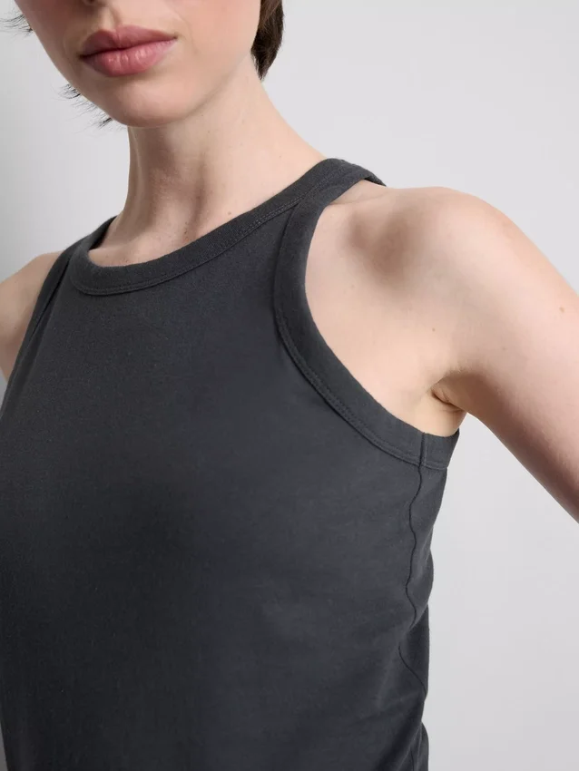 Camiseta sin mangas de algodón con espalda en forma de U