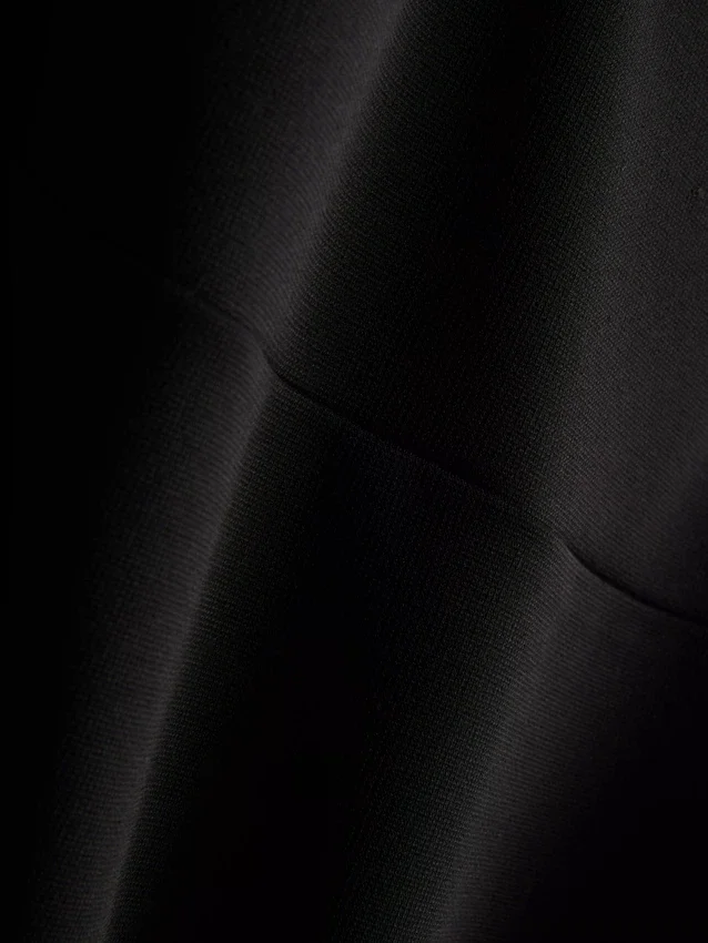 Camiseta sin mangas de crepé con tirantes anchos