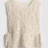 Camiseta sin mangas de crochet con lazo lateral