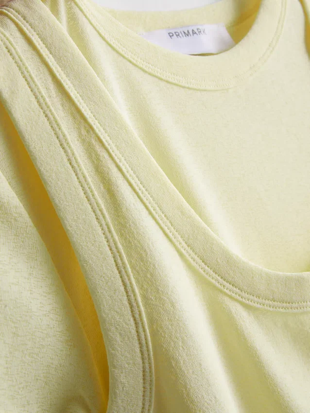 Camiseta sin mangas de doble capa