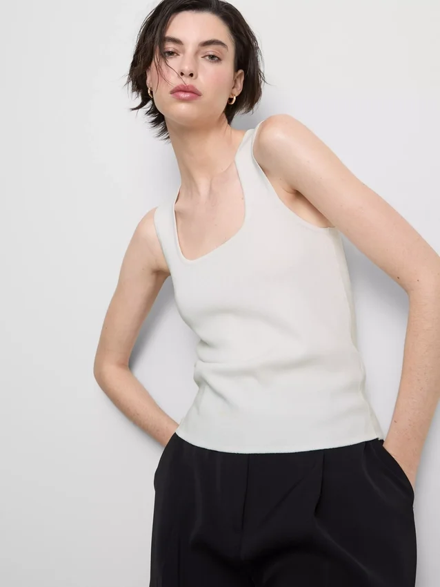 Camiseta sin mangas de punto con cuello cuadrado