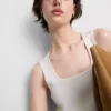 Camiseta sin mangas de punto con cuello cuadrado