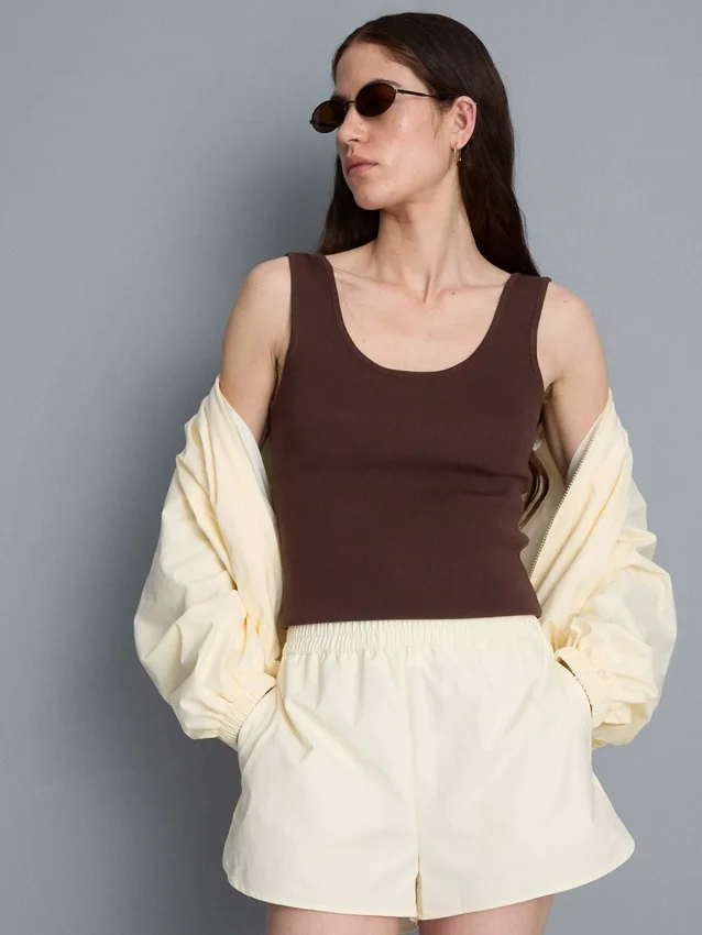 Camiseta sin mangas de punto definitiva