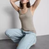 Camiseta sin mangas elástica con alto contenido de algodón