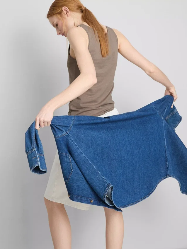 Camiseta sin mangas elástica con alto contenido de algodón
