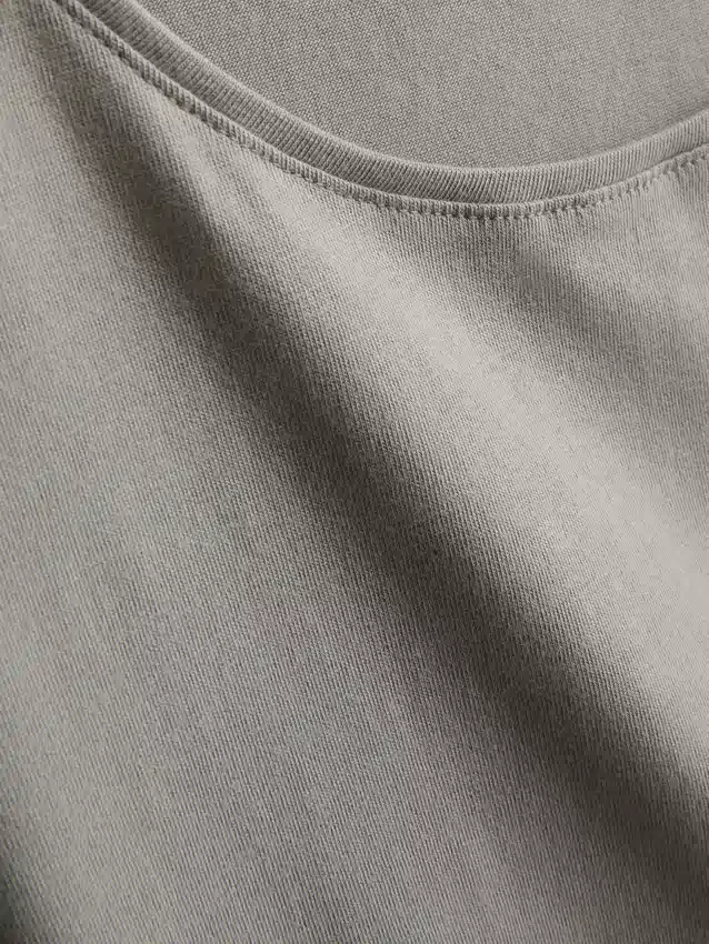 Camiseta sin mangas elástica con alto contenido de algodón