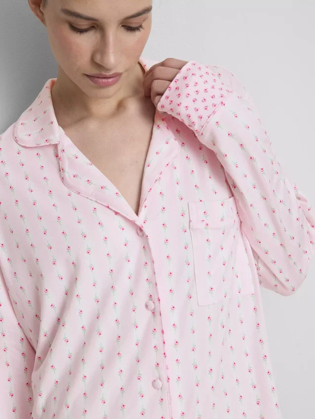 Camisón estilo boyfriend con estampado floral