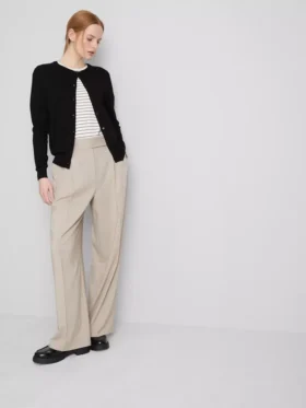 Cardigan básico de cuello redondo