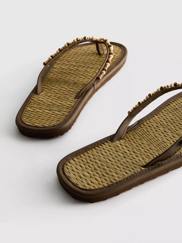 Chanclas con efecto de algas marinas